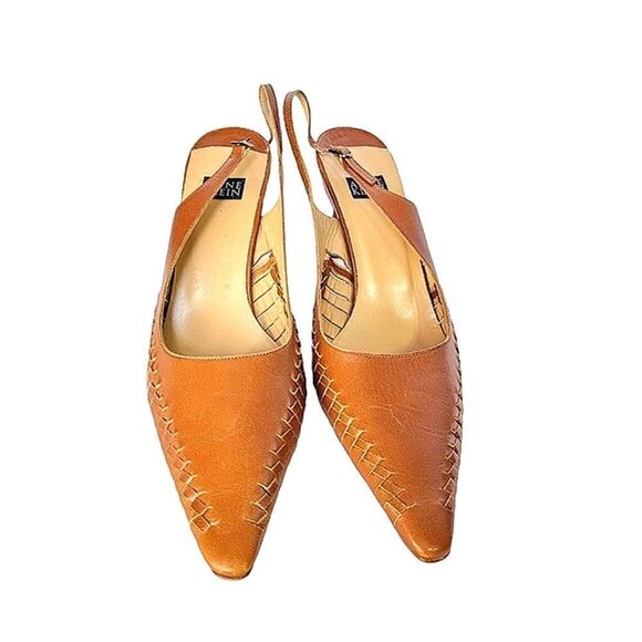 Anne Klein Red bottom - Picture 1 of 7